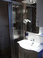 single-room-bathroom1